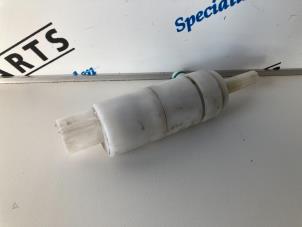 Used Headlight washer pump Mercedes E (W211) 2.7 E-270 CDI 20V Price € 14,95 Margin scheme offered by Sterparts Mercedes specialist