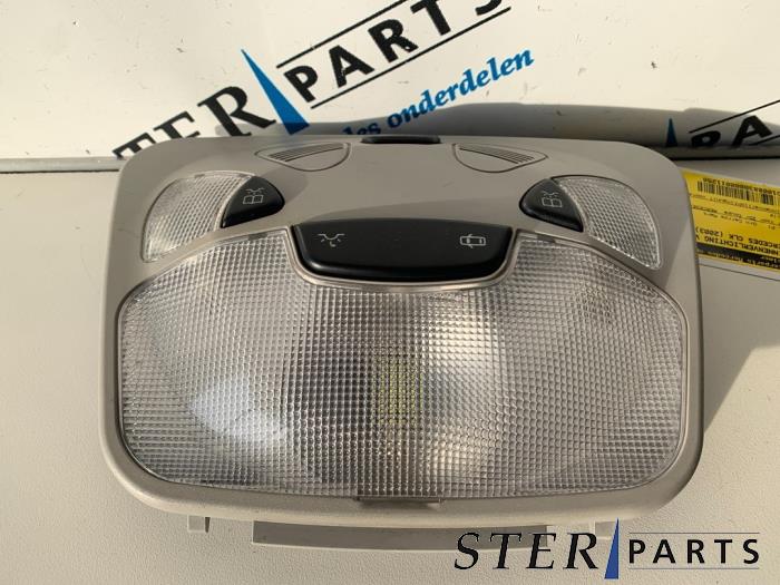 Begagnade Innerbelysning, fram Mercedes CLK (C209) 1.8 200 K 16V Pris € 34,95 Marginaltabell erbjuds av Sterparts Mercedes specialist