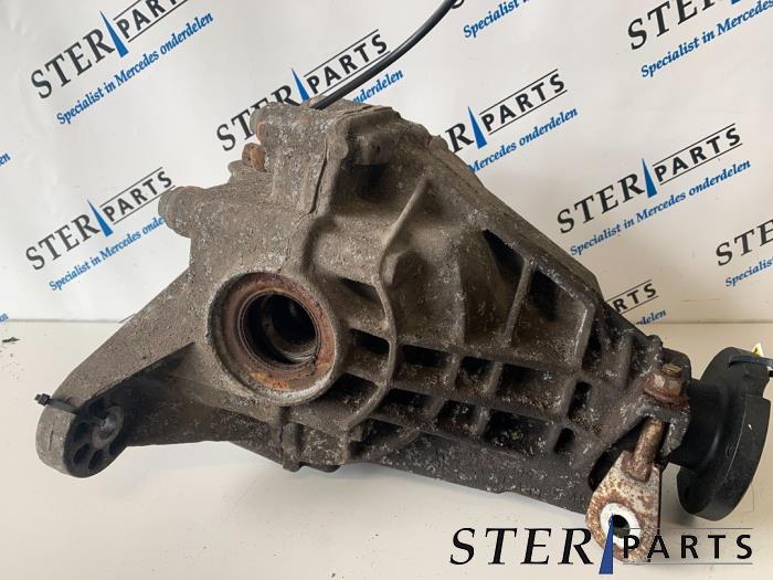 Gebrauchte Differential hinten Mercedes ML I (163) 400 4.0 CDI V8 32V Preis € 145,00 Margenregelung angeboten von Sterparts Mercedes specialist
