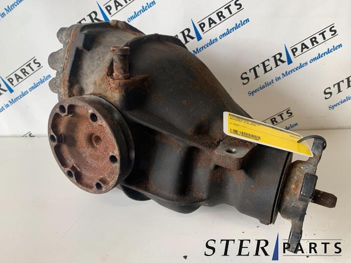 Gebrauchte Differential hinten Mercedes S (W220) 4.0 S-400 CDI V8 32V Preis € 125,00 Margenregelung angeboten von Sterparts Mercedes specialist