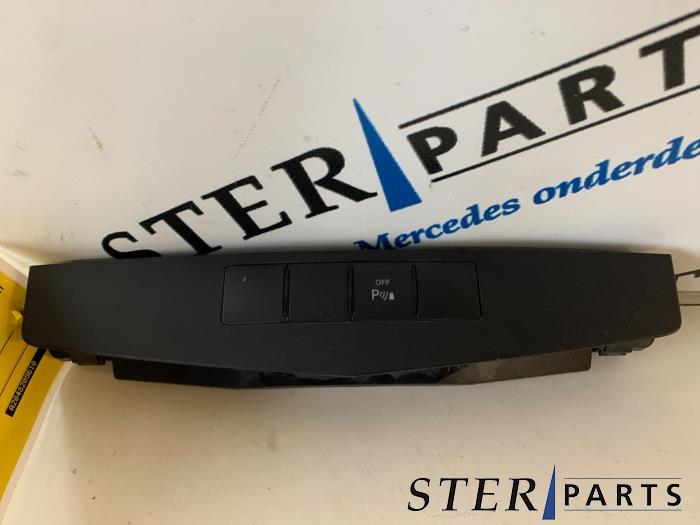 Begagnade PDC-panel Mercedes C (W204) 2.2 C-200 CDI 16V Pris € 39,95 Marginaltabell erbjuds av Sterparts Mercedes specialist