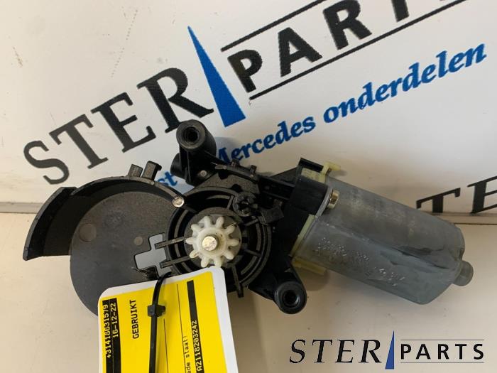 Begagnade Sätesmotor Mercedes E (W211) 2.2 E-200 CDI 16V Pris € 35,00 Marginaltabell erbjuds av Sterparts Mercedes specialist