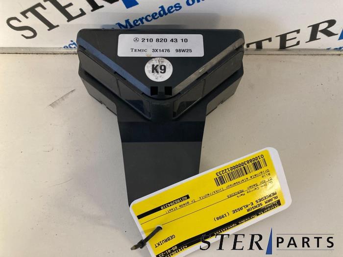 Begagnade Larmsensor Mercedes E (W210) 2.0 E-200 16V Pris € 24,95 Marginaltabell erbjuds av Sterparts Mercedes specialist