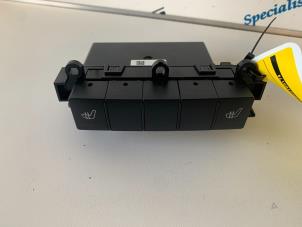 Used Seat heating switch Mercedes B (W245,242) 1.7 B-170 16V Price € 24,95 Margin scheme offered by Sterparts Mercedes specialist