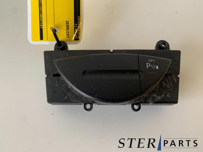 Begagnade PDC-brytare Mercedes E (W211) 2.2 E-200 CDI 16V Pris € 19,95 Marginaltabell erbjuds av Sterparts Mercedes specialist