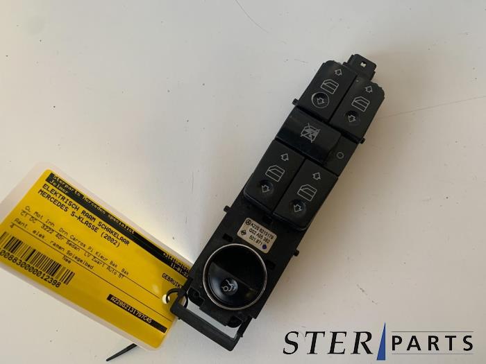 Usados Interruptor de ventanilla eléctrica Mercedes S (W220) 3.2 S-320 CDI Precio € 34,95 Norma de margen ofrecido por Sterparts Mercedes specialist