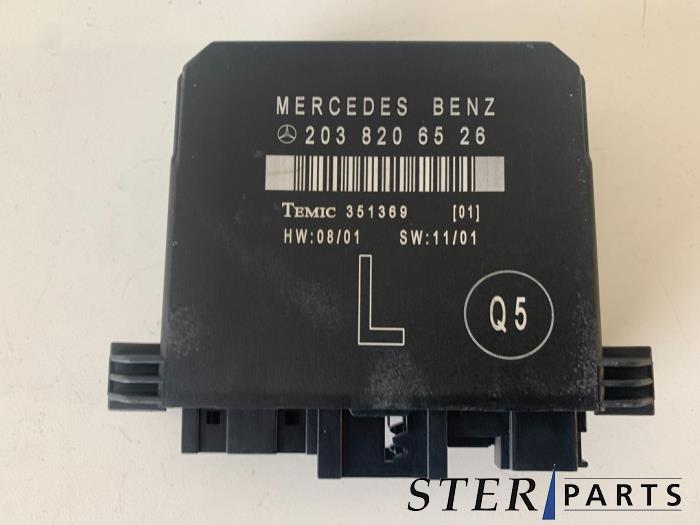 Używane Modul (rózne) Mercedes C Combi (S203) 3.0 C-280 V6 24V Cena € 25,00 Procedura marży oferowane przez Sterparts Mercedes specialist