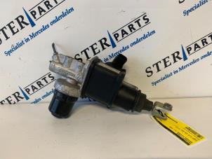 Used Master cylinder Mercedes E Combi (S211) 3.2 E-280 CDI 24V Price € 74,50 Margin scheme offered by Sterparts Mercedes specialist
