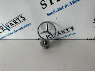 Gebrauchte Emblem Mercedes S (W222/V222/X222) 3.0 S-320L 24V Preis € 23,60 Mit Mehrwertsteuer angeboten von Sterparts Mercedes specialist