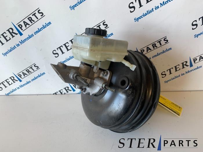 Usagé Servo frein Mercedes CLS (C219) 350 CGI 3.5 V6 24V Prix € 75,00 Règlement à la marge proposé par Sterparts Mercedes specialist