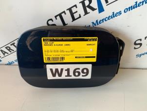 Begagnade Tanklucka Mercedes A (W169) 1.5 A-150 Pris € 14,95 Marginaltabell erbjuds av Sterparts Mercedes specialist