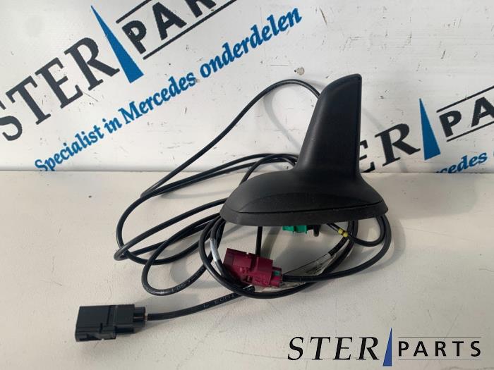 Używane Antena Mercedes C (W204) 1.8 C-200K 16V Cena € 34,95 Procedura marży oferowane przez Sterparts Mercedes specialist