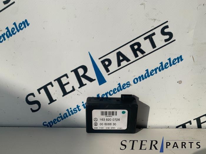 Begagnade Regnsensor Mercedes ML I (163) 2.7 270 CDI 20V Pris € 44,95 Marginaltabell erbjuds av Sterparts Mercedes specialist