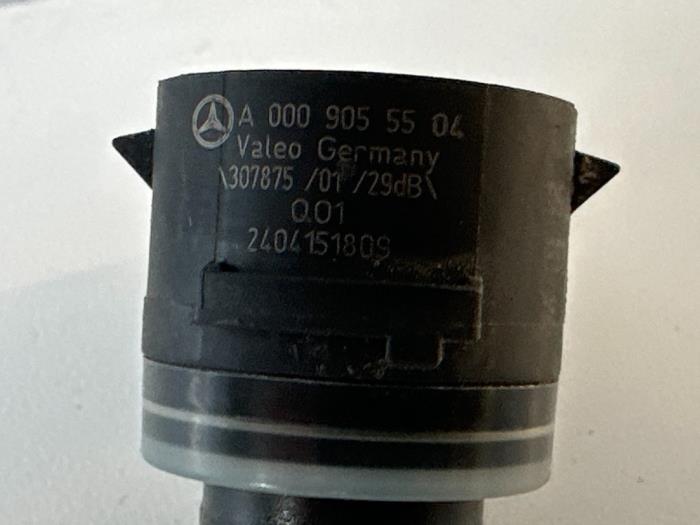 PDC Sensor from a Mercedes-Benz S (W222/V222/X222) 3.0 S-320L 24V 2014