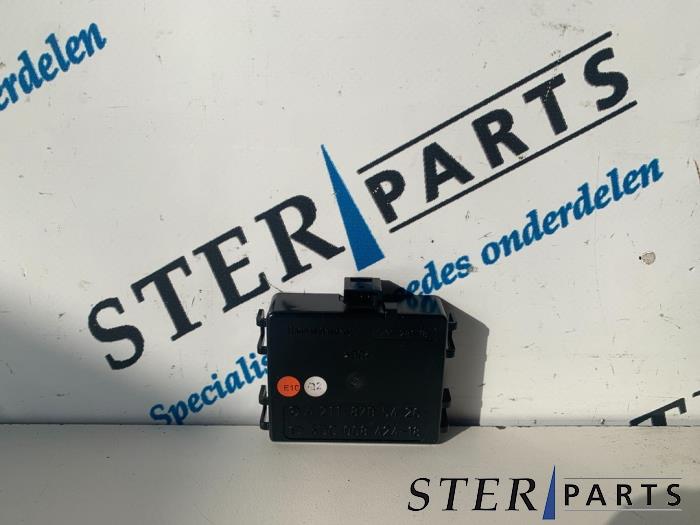 Begagnade Regnsensor Mercedes E (W211) 2.2 E-200 CDI 16V Pris € 19,95 Marginaltabell erbjuds av Sterparts Mercedes specialist