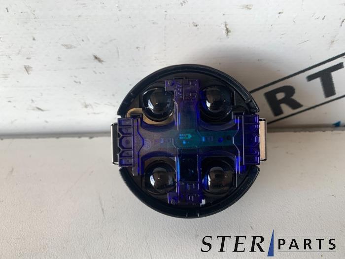 Begagnade Regnsensor Mercedes E (C207) E-350 CDI V6 24V Pris € 19,95 Marginaltabell erbjuds av Sterparts Mercedes specialist