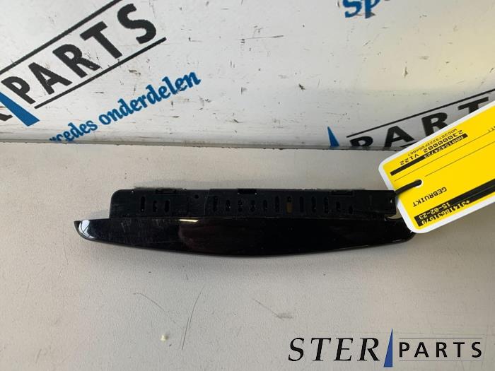Begagnade PDC-panel Mercedes E (C207) E-350 CDI V6 24V Pris € 19,95 Marginaltabell erbjuds av Sterparts Mercedes specialist