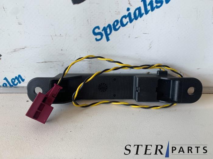 Używane Keyless Entry-Antena Mercedes S (W221) 3.0 S-320 CDI 24V 4-Matic Cena € 19,95 Procedura marży oferowane przez Sterparts Mercedes specialist