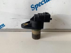 Used Camshaft sensor Mercedes E (W210) 2.2 E-200 CDI 16V Price € 19,95 Margin scheme offered by Sterparts Mercedes specialist