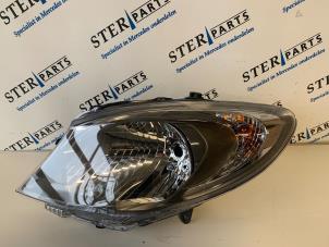 Nowe Reflektor lewy Mercedes Citan (415.6) 1.5 108 CDI Cena € 167,33 Z VAT oferowane przez Sterparts Mercedes specialist