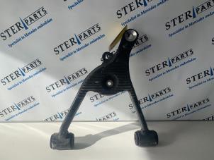 Used Lower wishbone, rear right Mercedes ML I (163) 2.7 270 CDI 20V Price € 75,00 Margin scheme offered by Sterparts Mercedes specialist