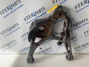 Used Rear wishbone, right Mercedes R (W251) 3.0 280 CDI 24V 4-Matic Price € 75,00 Margin scheme offered by Sterparts Mercedes specialist