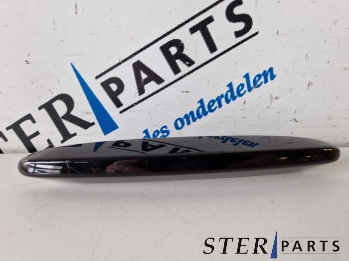 Begagnade PDC-panel Mercedes E (W212) E-350 CDI BlueEfficiency 3.0 V6 24V Pris € 19,95 Marginaltabell erbjuds av Sterparts Mercedes specialist