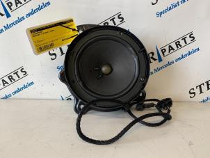 Used Speaker Mercedes S (W220) 3.2 S-320 CDI 24V Price € 29,95 Margin scheme offered by Sterparts Mercedes specialist