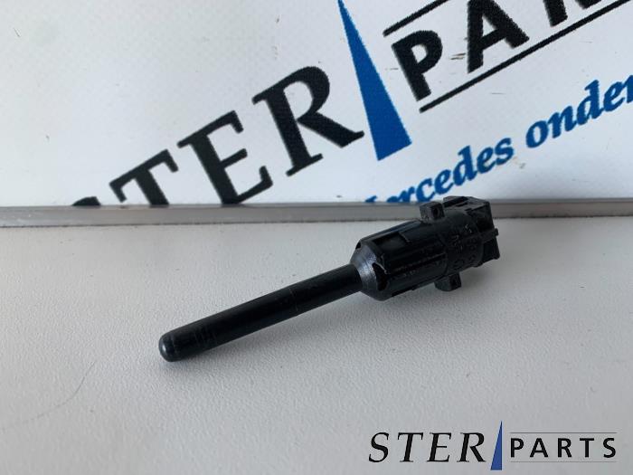 Używane Przelacznik (rózne) Mercedes E (W210) 2.0 E-200 D 16V Cena € 4,95 Procedura marży oferowane przez Sterparts Mercedes specialist