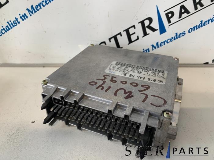 Używane Komputer sterowania silnika Mercedes SL (R129) 6.0 600 SL, SL-600 V12 48V Cena € 125,00 Procedura marży oferowane przez Sterparts Mercedes specialist