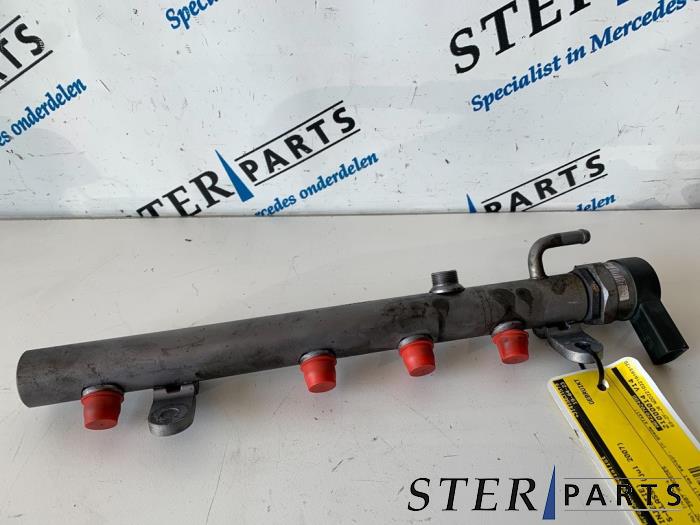 Usagé Système d'injection Mercedes S (W221) 3.0 S-320 CDI 24V Prix € 49,50 Règlement à la marge proposé par Sterparts Mercedes specialist