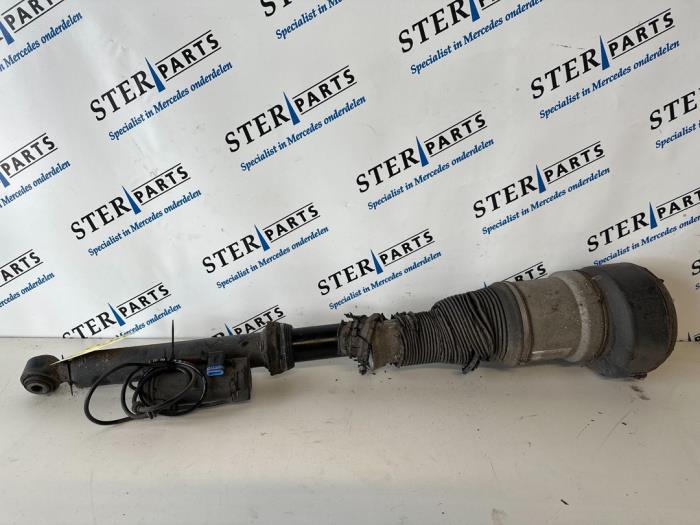 Rear shock absorber rod, right from a Mercedes-Benz S (W221) 3.0 S-320 CDI 24V 2007