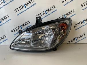 New Headlight, left Mercedes Vito (639.7) 2.2 109 CDI 16V Price € 169,34 Inclusive VAT offered by Sterparts Mercedes specialist