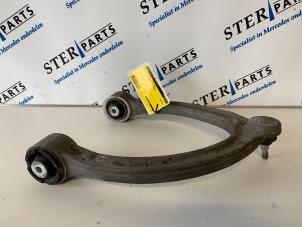 Used Front upper wishbone, left Mercedes S (W221) 3.0 S-320 CDI 24V Price € 45,00 Margin scheme offered by Sterparts Mercedes specialist