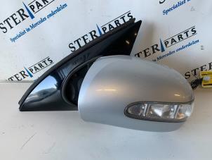 Used Wing mirror, left Mercedes R (W251) 3.0 320 CDI 24V 4-Matic Price € 225,00 Margin scheme offered by Sterparts Mercedes specialist