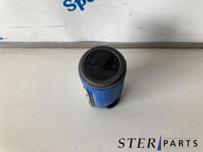 Usados Sensor PDC Mercedes S (W220) 4.3 S-430 V8 24V Precio € 19,95 Norma de margen ofrecido por Sterparts Mercedes specialist