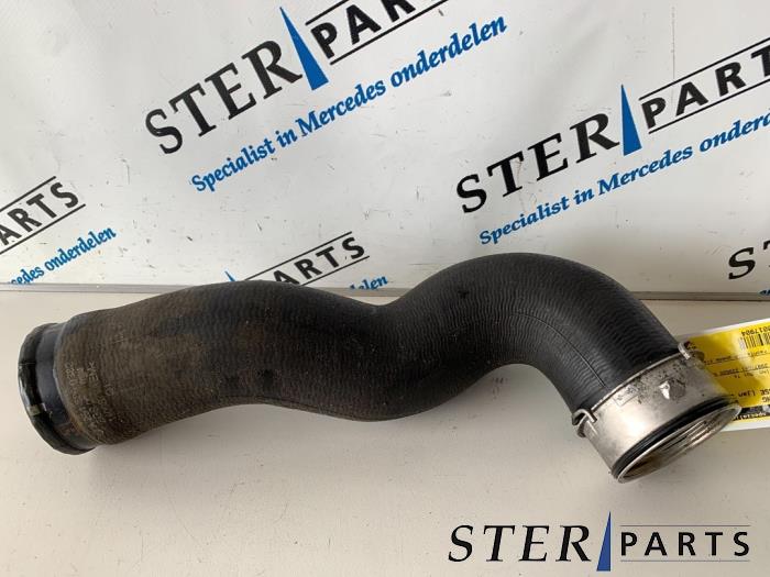 Gebrauchte Intercooler Schlauch Mercedes R (W251) 3.0 320 CDI 24V 4-Matic Preis € 14,95 Margenregelung angeboten von Sterparts Mercedes specialist