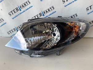 Nowe Reflektor lewy Mercedes Citan (415.6) 1.5 108 CDI Cena € 334,69 Z VAT oferowane przez Sterparts Mercedes specialist