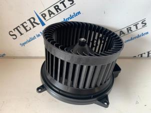 New Heating and ventilation fan motor Mercedes ML II (164/4JG) 3.0 ML-280 CDI 4-Matic V6 24V Price € 241,40 Inclusive VAT offered by Sterparts Mercedes specialist