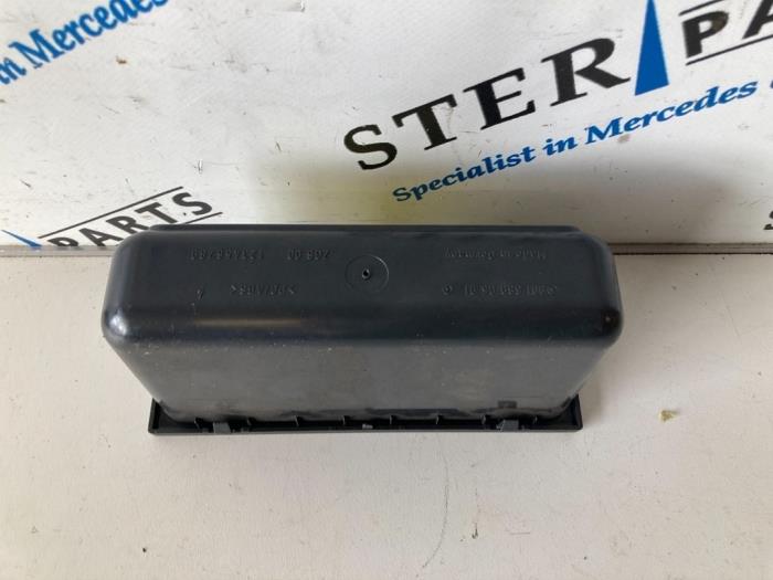 Storage compartment from a Mercedes-Benz Sprinter 2t (901/902) 208 CDI 16V 1999
