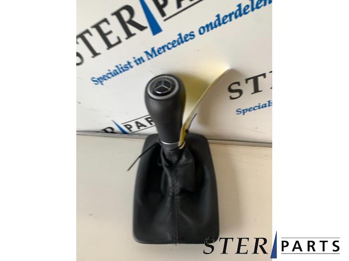 Begagnade Växelspaksskydd Mercedes C Estate (S204) 3.0 C-320 CDI V6 24V 4-Matic Pris € 45,00 Marginaltabell erbjuds av Sterparts Mercedes specialist