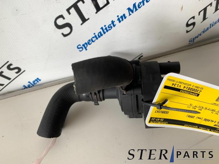 Begagnade Vattenpump Mercedes C Estate (S204) 3.0 C-320 CDI V6 24V 4-Matic Pris € 39,95 Marginaltabell erbjuds av Sterparts Mercedes specialist