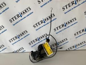 Used Front door lock mechanism 4-door, right Mercedes E (W211) 2.7 E-270 CDI 20V Price € 75,00 Margin scheme offered by Sterparts Mercedes specialist