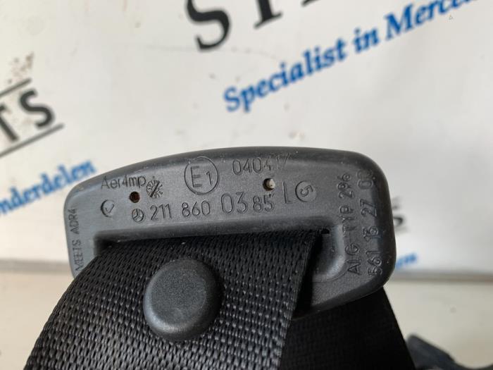 Rear seatbelt, left from a Mercedes-Benz E (W211) 2.7 E-270 CDI 20V 2003
