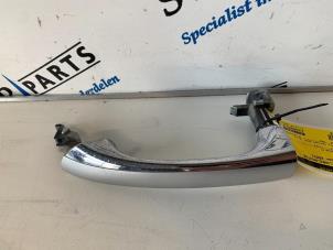 Used Rear door handle 4-door, left Mercedes E (W211) 2.7 E-270 CDI 20V Price € 20,00 Margin scheme offered by Sterparts Mercedes specialist