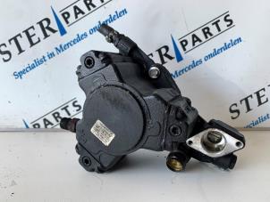 Used Mechanical fuel pump Mercedes C (W204) 2.2 C-200 CDI 16V Eco Price € 145,00 Margin scheme offered by Sterparts Mercedes specialist