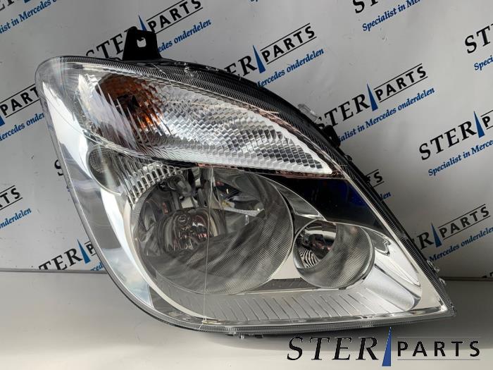Nowe Reflektor prawy Mercedes Sprinter 3,5t (906.73) 311 CDI 16V Cena € 181,44 Z VAT oferowane przez Sterparts Mercedes specialist