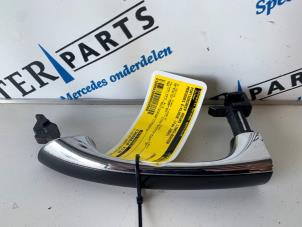 Used Rear door handle 4-door, left Mercedes E Combi (S211) 3.2 E-320 CDI 24V Price € 20,00 Margin scheme offered by Sterparts Mercedes specialist