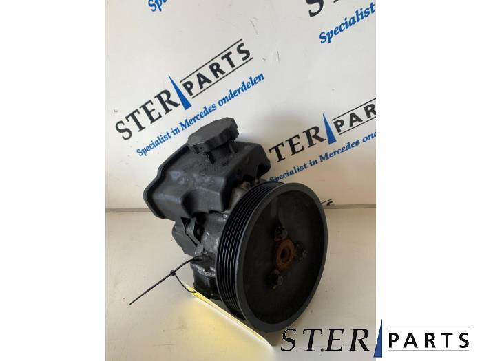 Usagé Pompe de direction Mercedes E Combi (S211) 3.2 E-320 CDI 24V Prix € 49,50 Règlement à la marge proposé par Sterparts Mercedes specialist