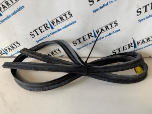 Begagnade Diverse Mercedes E (W211) 2.2 E-200 CDI 16V Pris € 9,95 Marginaltabell erbjuds av Sterparts Mercedes specialist